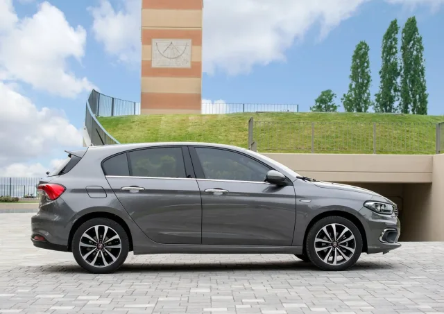 Fiat Tipo HB 1.6 AT Easy — 10