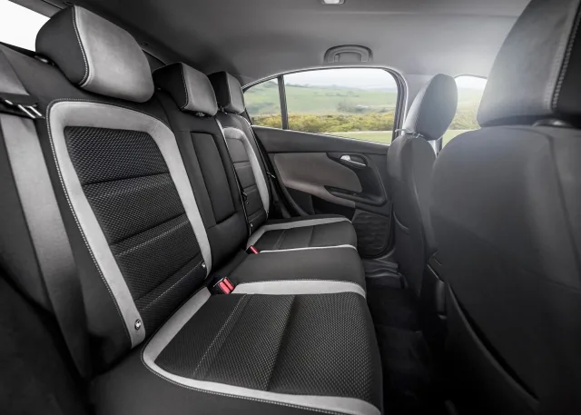 Fiat Tipo HB 1.6 AT Easy — 16