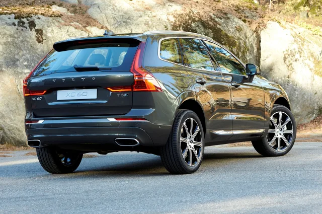 Volvo XC60 кросовер — 5