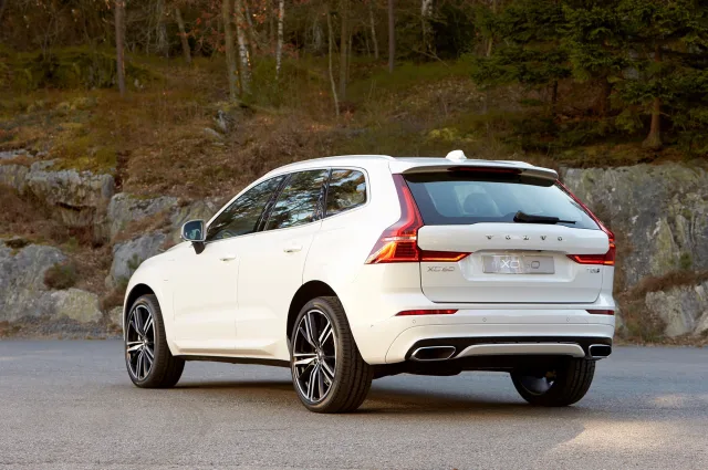 Volvo XC60 кросовер — 6