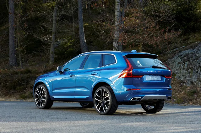 Volvo XC60 кросовер — 8