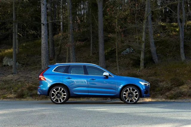 Volvo XC60 кросовер — 9