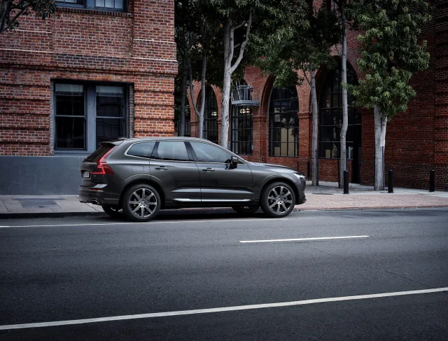 Volvo XC60 кросовер — 19