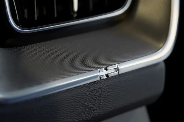 Volvo XC60 кросовер — 24