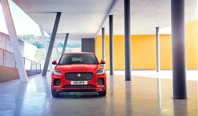 Jaguar E-Pace 2017 (Ягуар И-пейс) кроссовер — 8