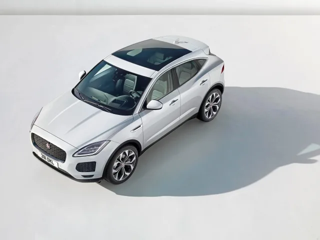 Jaguar E-Pace 2017 (Ягуар И-пейс) кроссовер — 18