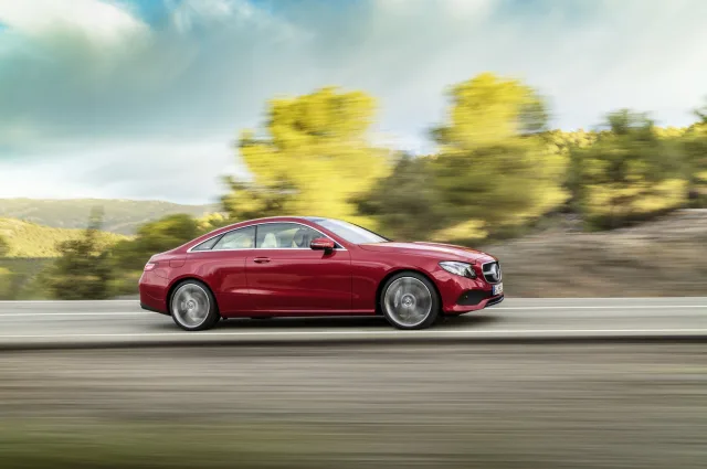 Mercedes-Benz E-Class Coupe 2017 купе — 17