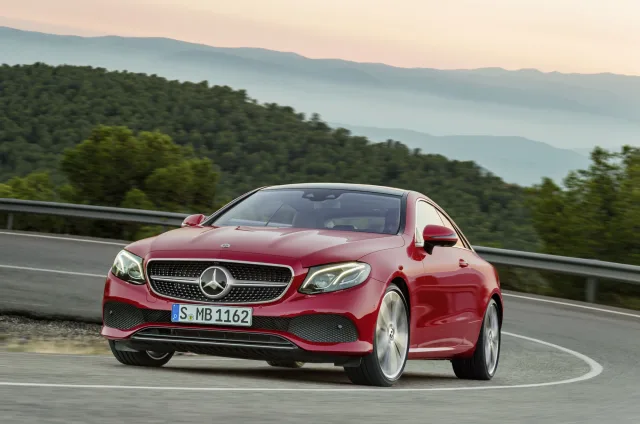 Mercedes-Benz E-Class Coupe 2017 купе — 19
