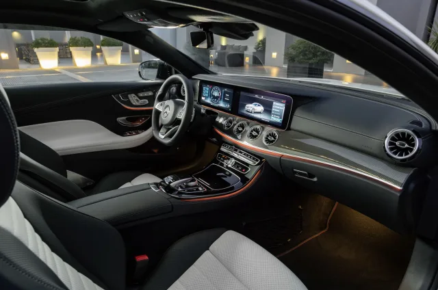 Mercedes-Benz E-Class Coupe 2017 купе — 25