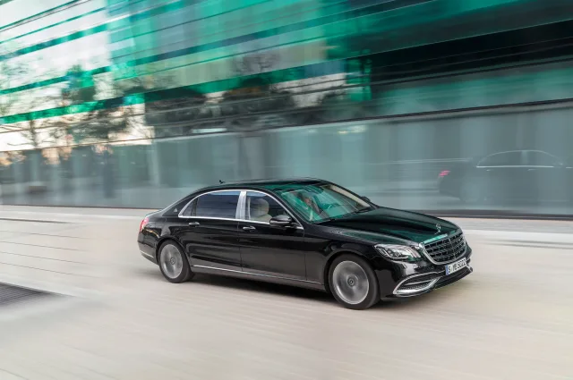Mercedes-Benz S-Class Maybach 2017 (Мерседес Бенц С-Класс Майбах) седан — 3