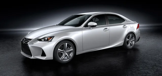 Lexus IS 200t AT Executive — 3