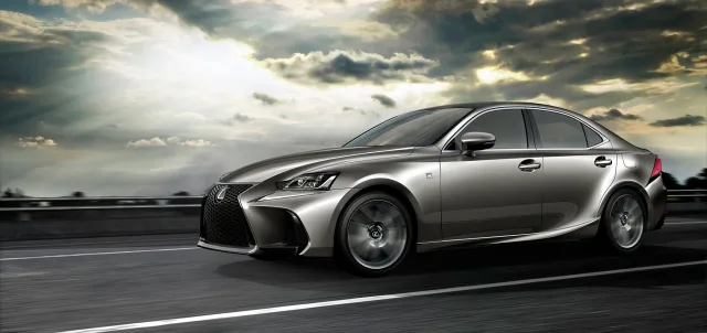Lexus IS 200t AT Executive — 5