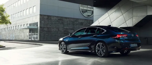 Opel Insignia Grand Sport (Опель Инсигния Гранд Спорт) хэтчбек — 2
