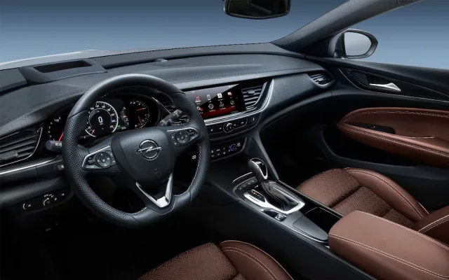 Opel Insignia Grand Sport (Опель Инсигния Гранд Спорт) хэтчбек — 23