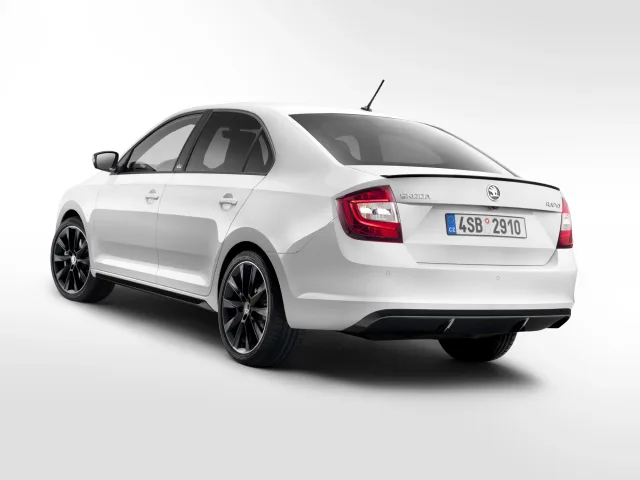 Skoda Rapid 2017 хетчбек — 6