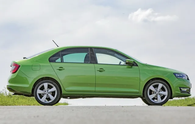 Skoda Rapid 2017 хетчбек — 8