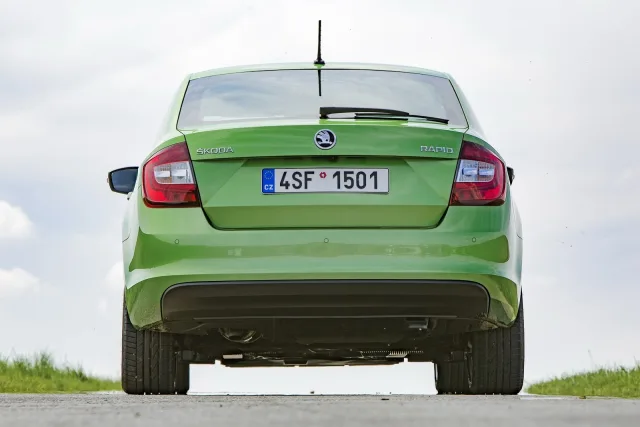 Skoda Rapid 2017 хетчбек — 9