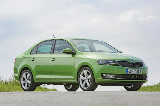 Skoda Rapid 2017 хетчбек — 11