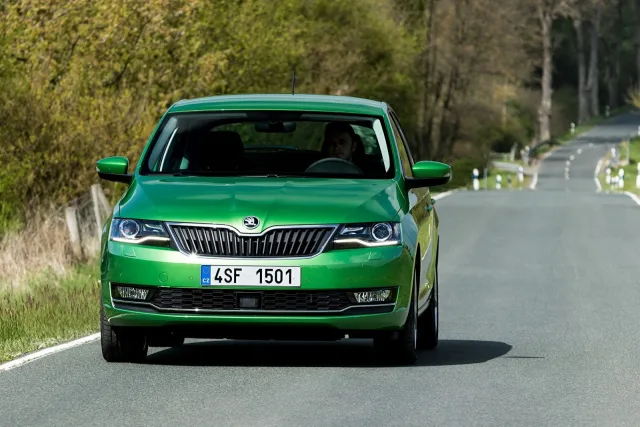Skoda Rapid 2017 хетчбек — 14