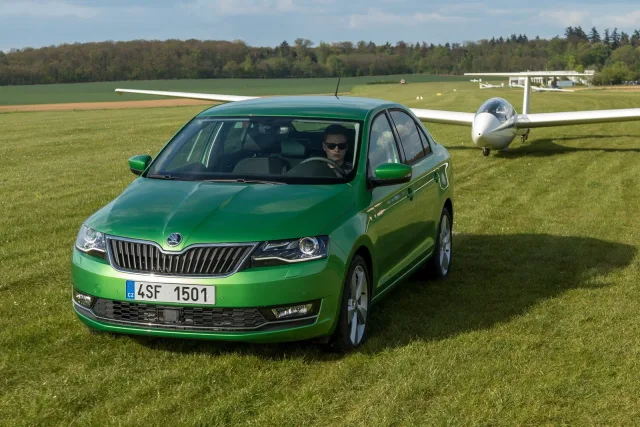 Skoda Rapid 2017 хетчбек — 16