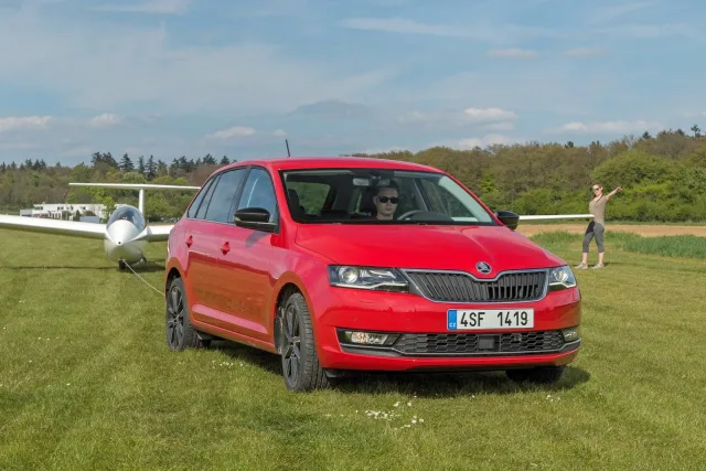 Skoda Spaceback 2017 хетчбек — 21