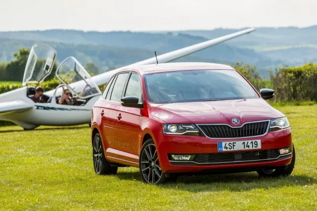 Skoda Spaceback 2017 хетчбек — 22