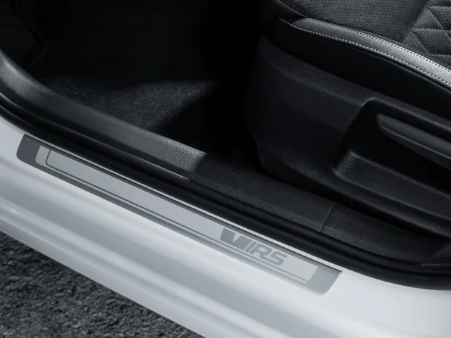 Skoda Octavia RS A7 2017 hatchback — 10