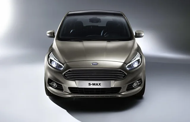 Ford S-MAX 2014 minivan — 4