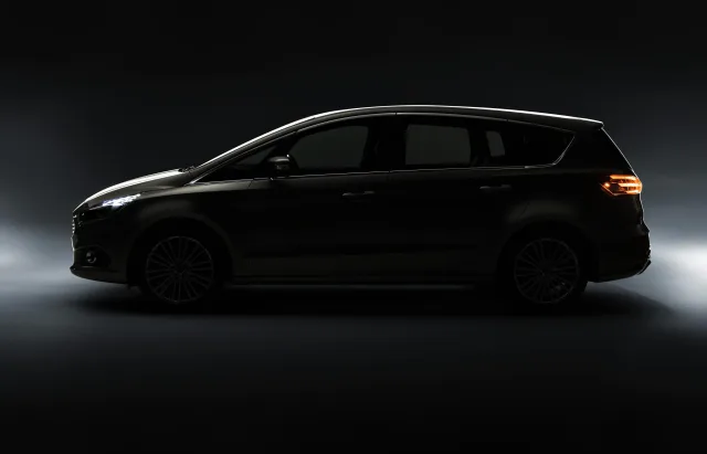 Ford S-MAX 2014 minivan — 5