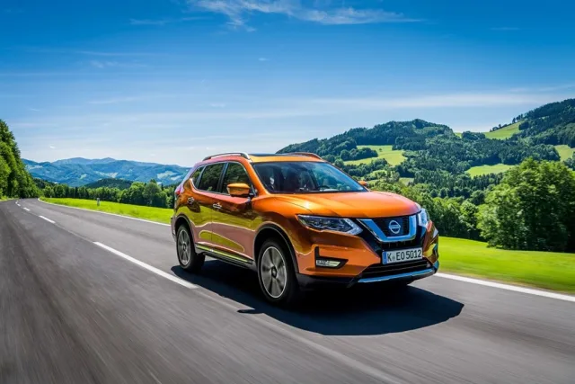 Nissan X-Trail кросовер — 16