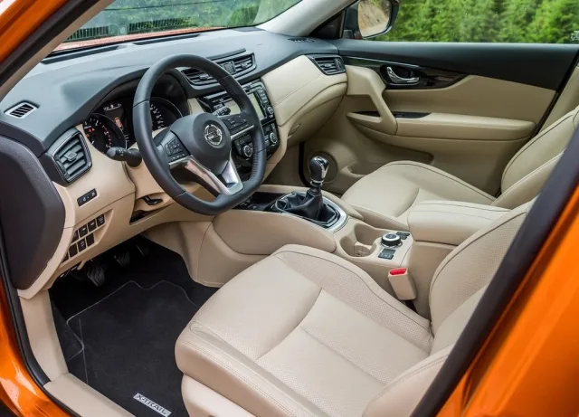 Nissan X-Trail кросовер — 23