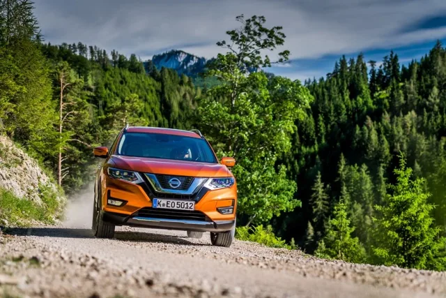 Nissan X-Trail кросовер — 21