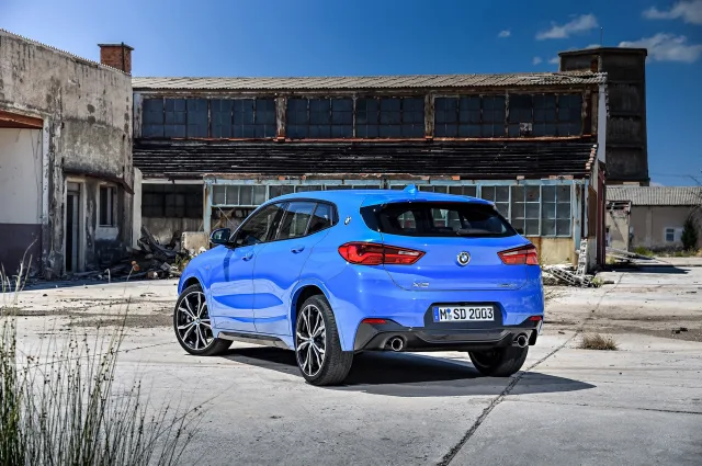 BMW X2 sDrive18i MT — 7