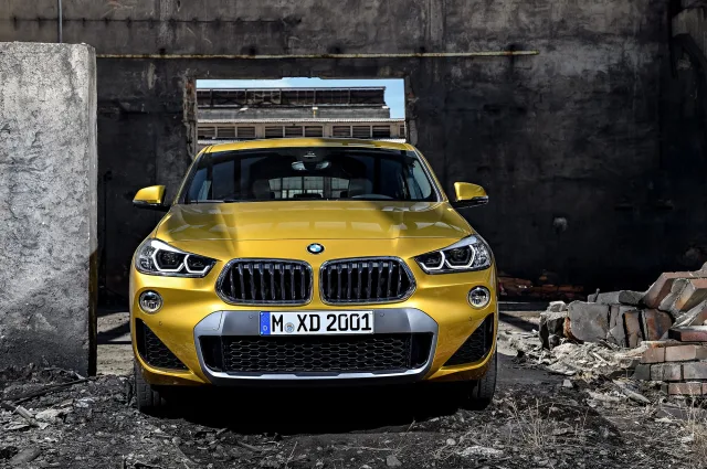 BMW X2 sDrive18i MT — 16