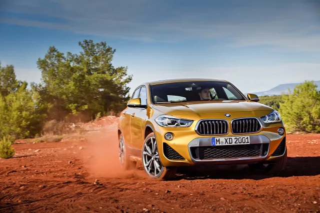 BMW X2 sDrive18i MT — 20