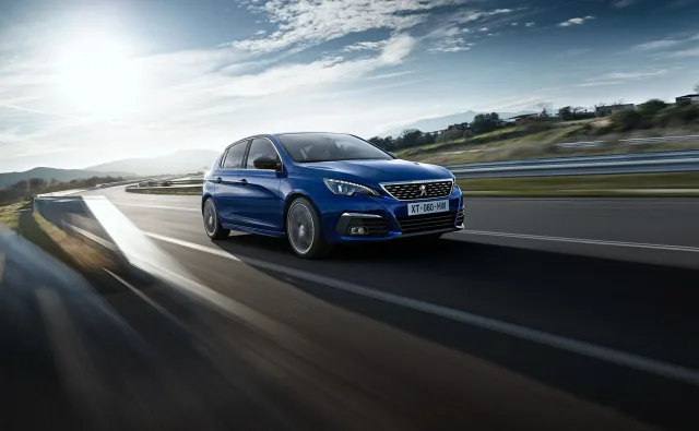 Peugeot 308 1.6D MT Active — 4