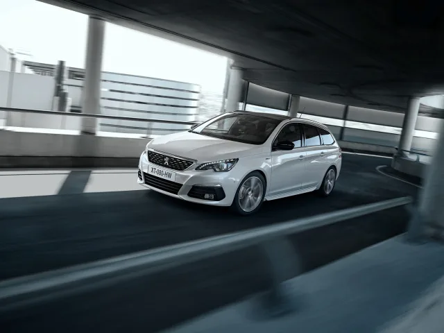 Peugeot 308 SW 1.5D AT Active — 12