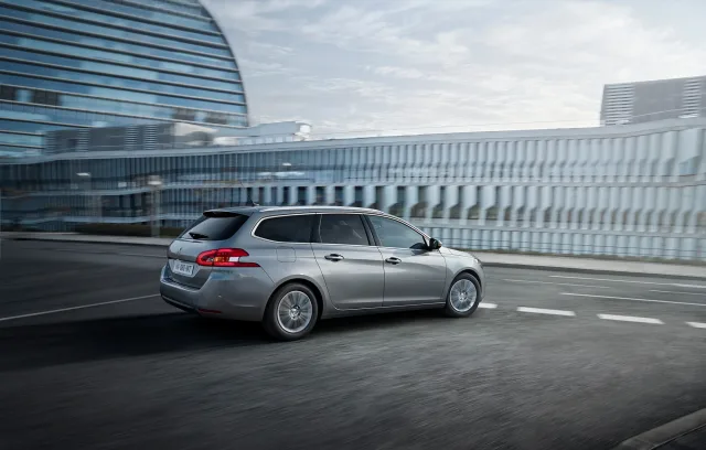 Peugeot 308 SW 1.5D AT Active — 15
