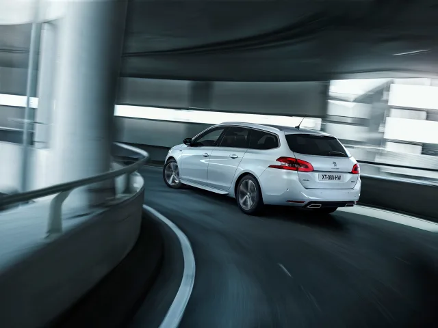 Peugeot 308 SW 1.5D AT Active — 17