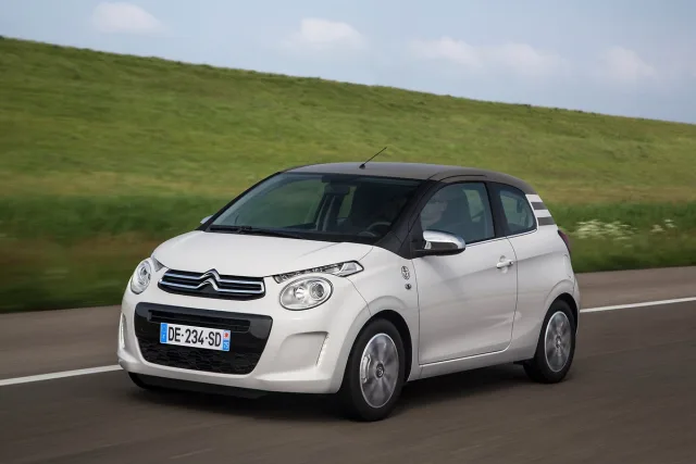 Citroen C1 1.0i MT Live — 2