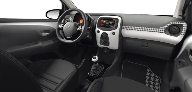 Peugeot 108 хетчбек — 9