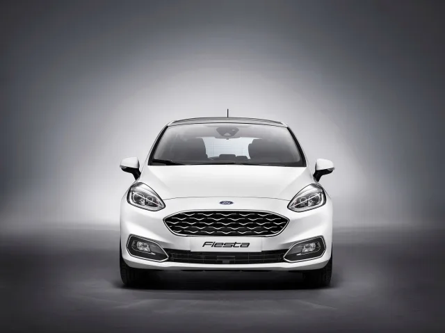 Ford Fiesta хетчбек — 4