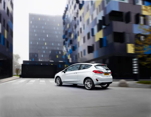 Ford Fiesta хетчбек — 8