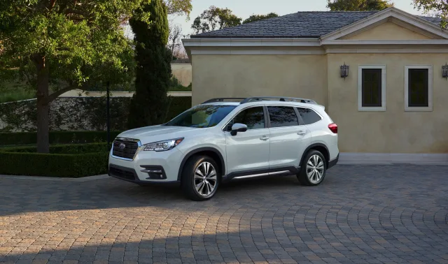 Subaru Ascent кросовер — 2