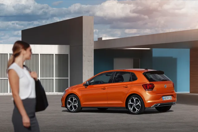 Volkswagen Polo 2017 хетчбек — 4