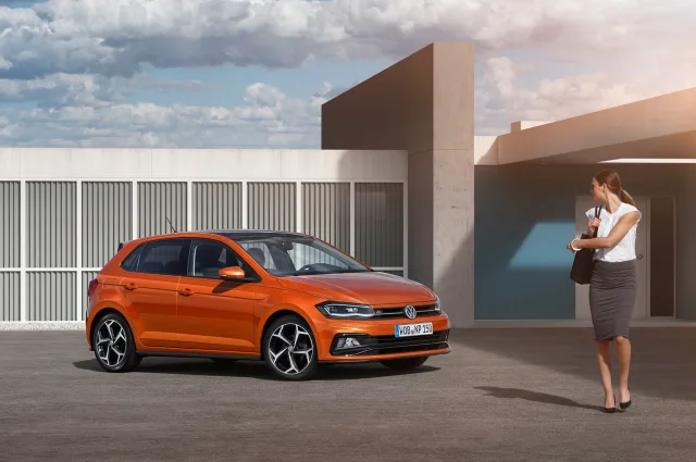 Volkswagen Polo 2017 хетчбек — 8