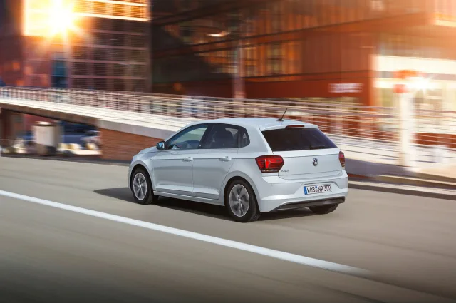 Volkswagen Polo 2017 хетчбек — 11
