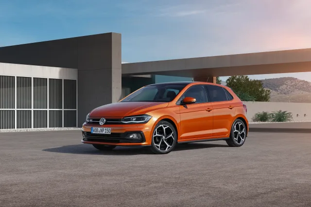 Volkswagen Polo 2017 хетчбек — 12