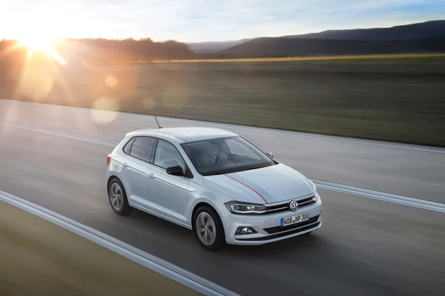 Volkswagen Polo 2017 хетчбек — 18