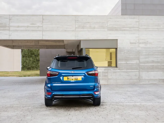Ford EcoSport кросовер — 18
